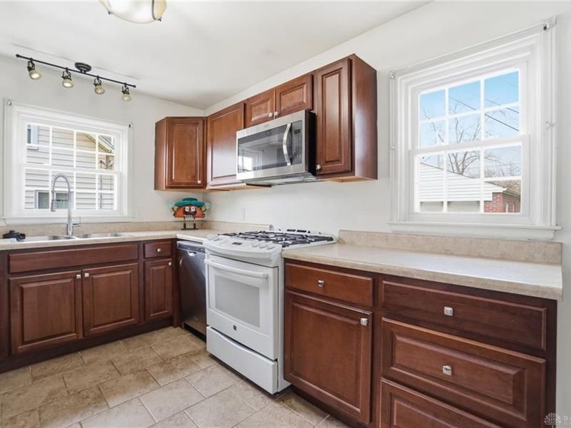 271 E Main Street, New Lebanon, OH 45345 Photo 17