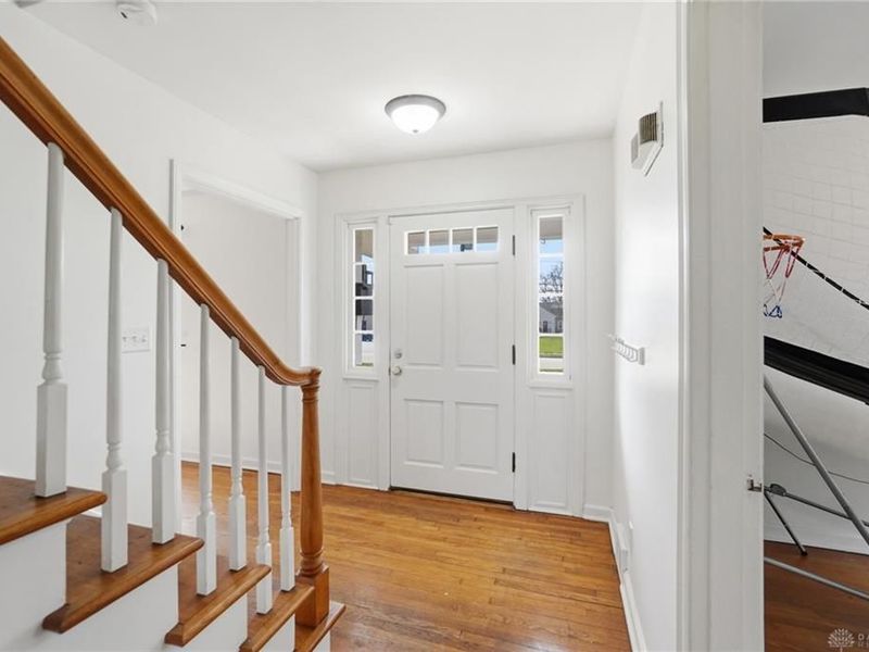 271 E Main Street, New Lebanon, OH 45345 Photo 3