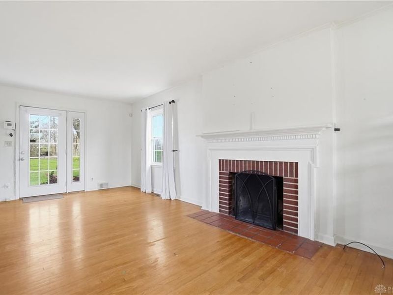 271 E Main Street, New Lebanon, OH 45345 Photo 6