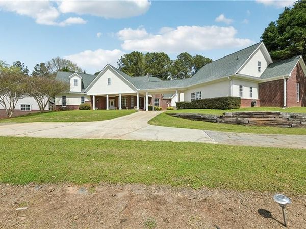228 Indian Creek Road, Locust Grove, GA 30248