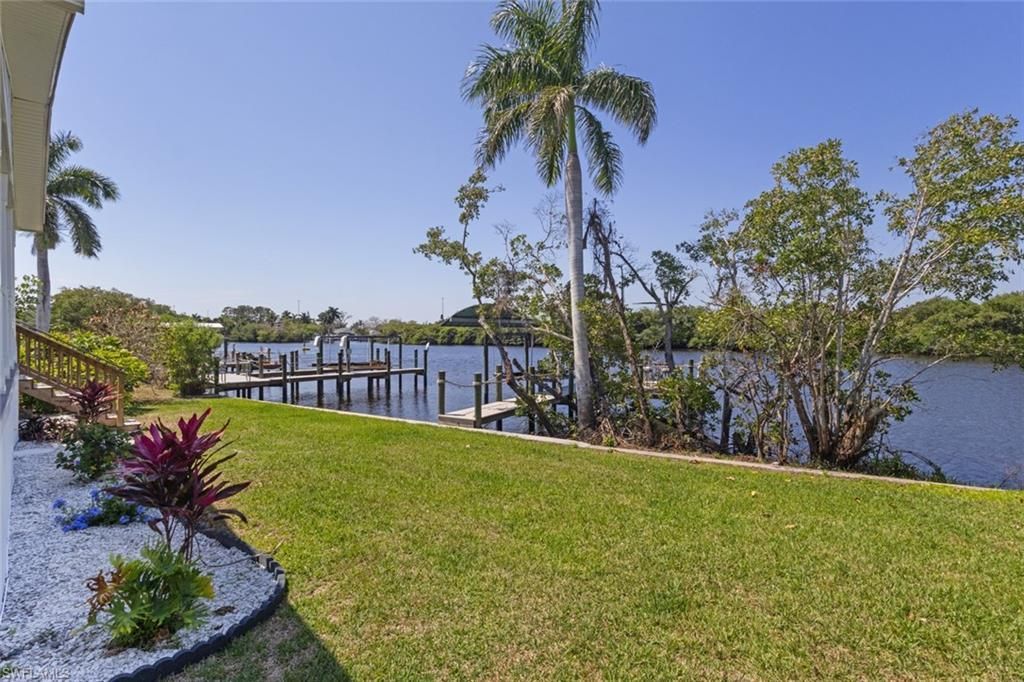 209 Sun Cir, Fort Myers, FL 33905 Photo