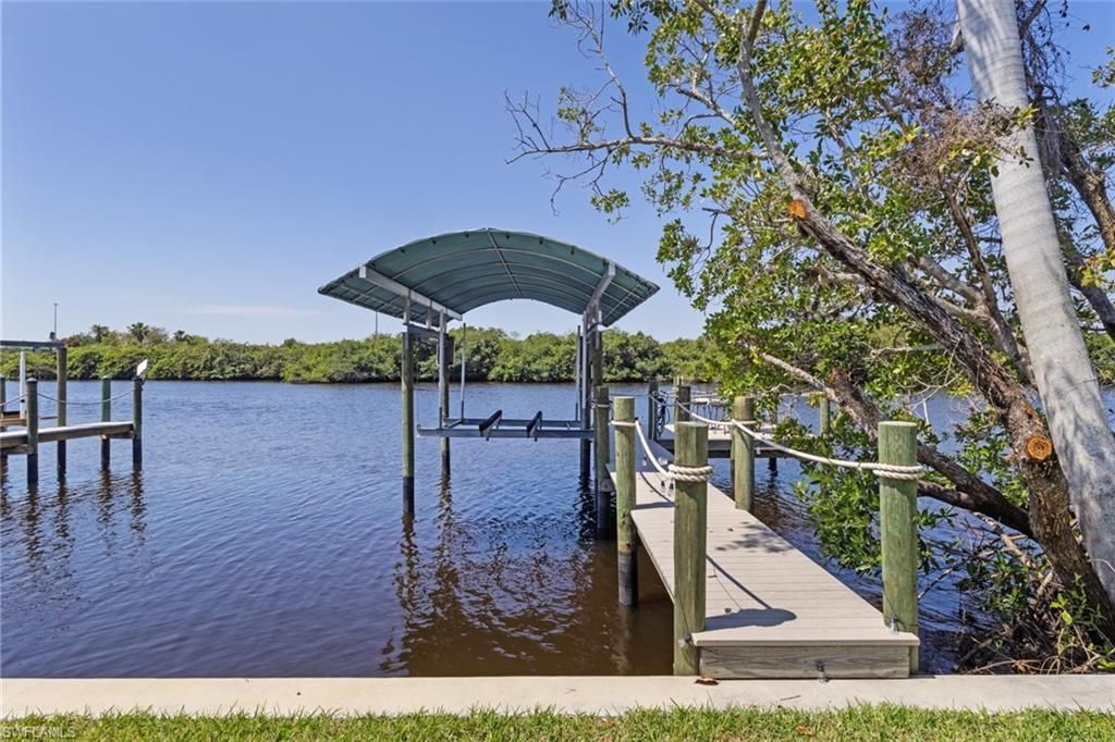 209 Sun Cir, Fort Myers, FL 33905 Photo