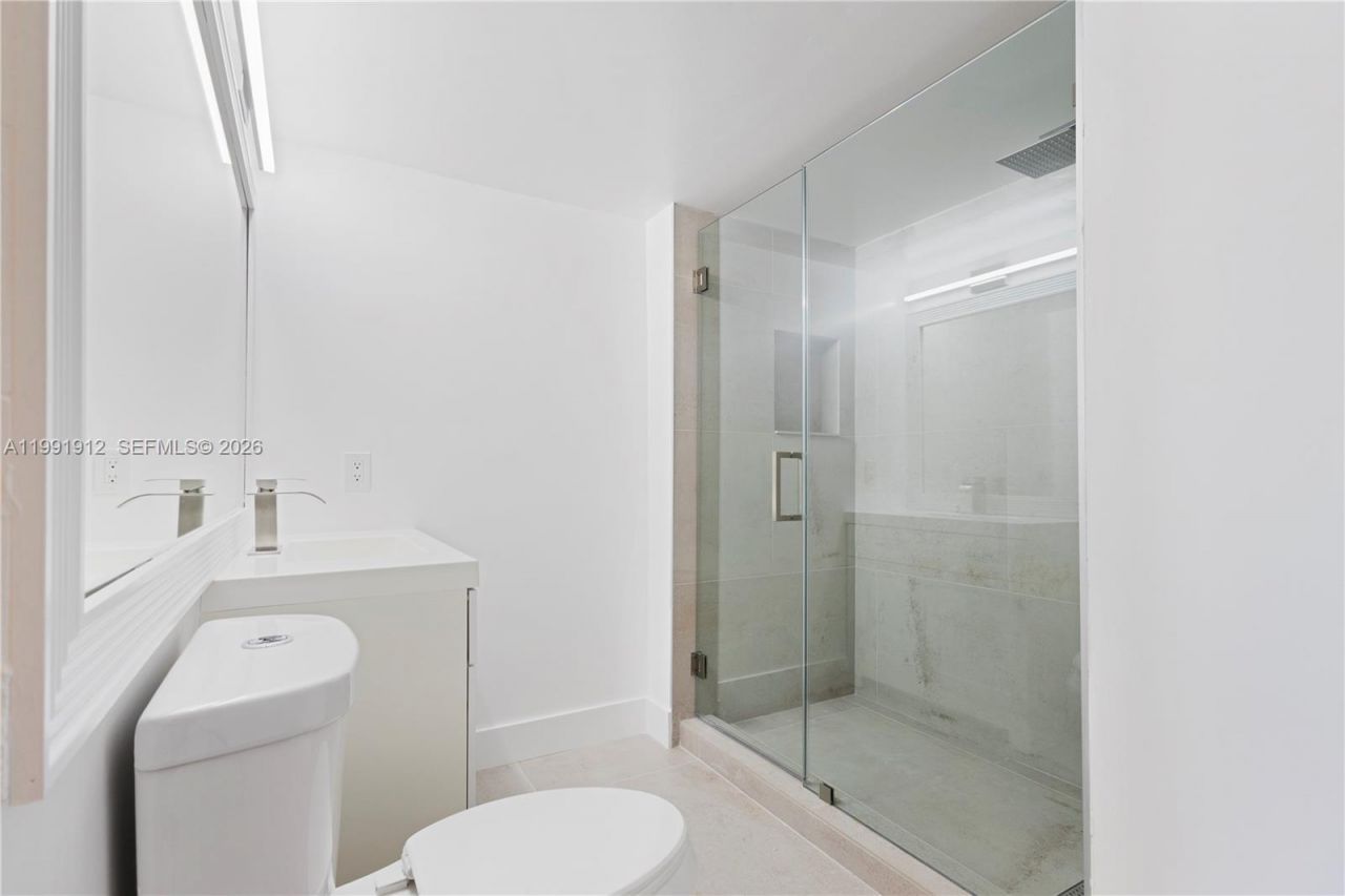 9615 NW 1st Ct , Unit 10-204, Pembroke Pines, FL 33024 Photo