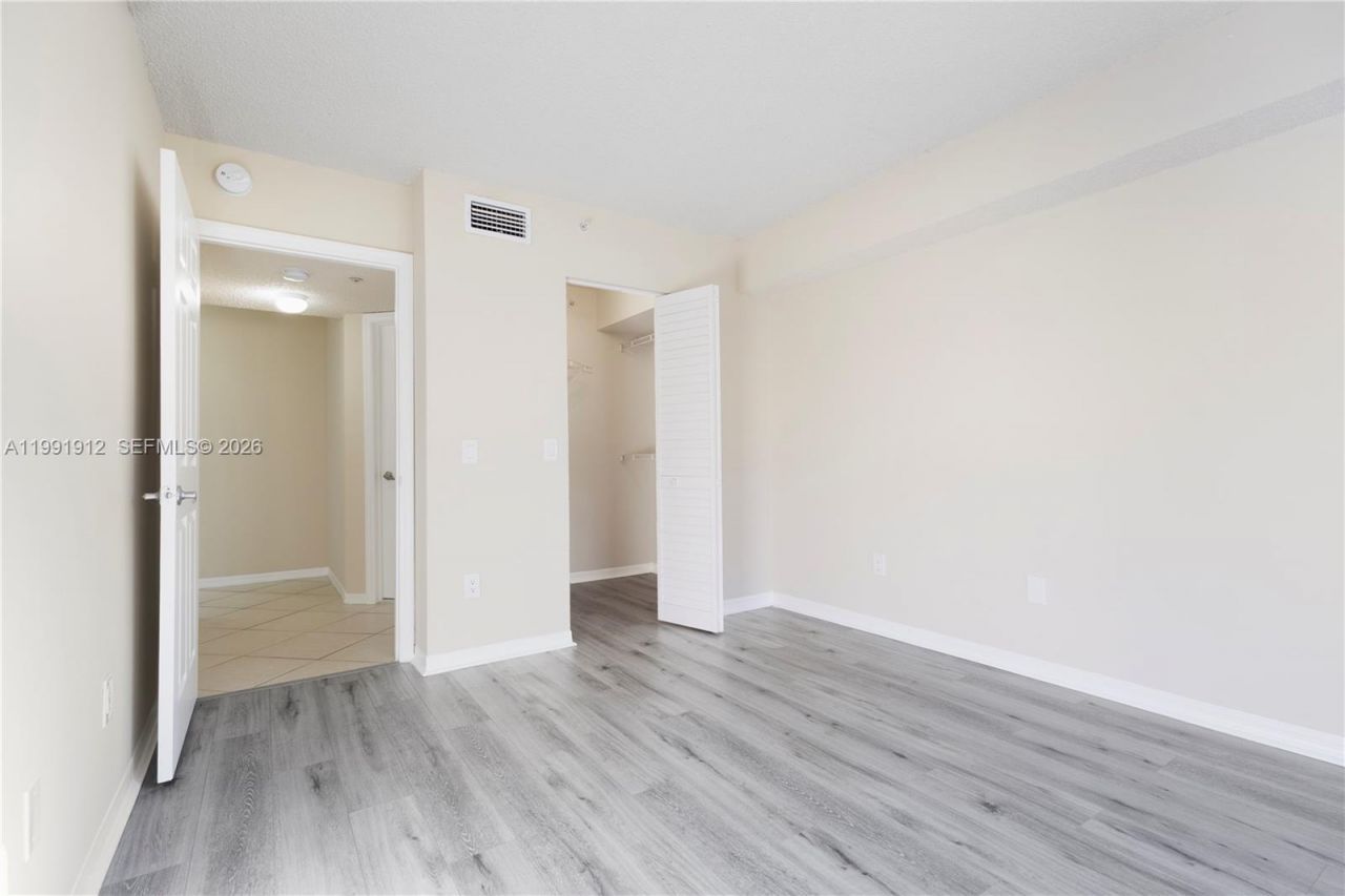 9615 NW 1st Ct , Unit 10-204, Pembroke Pines, FL 33024 Photo