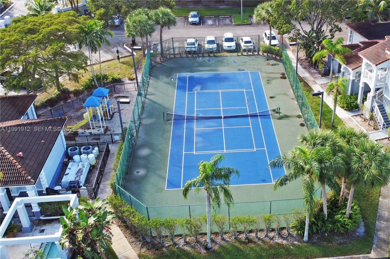 9615 NW 1st Ct , Unit 10-204, Pembroke Pines, FL 33024 Photo
