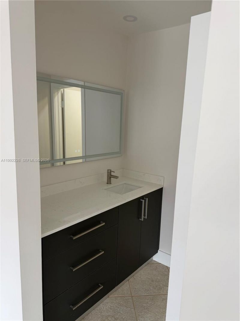 9853 NW 4th Ter, Unit 9853, Miami, FL 33172 Photo