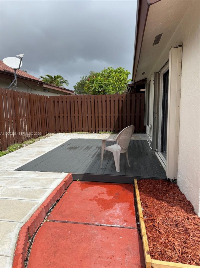 9853 NW 4th Ter, Unit 9853, Miami, FL 33172 Photo