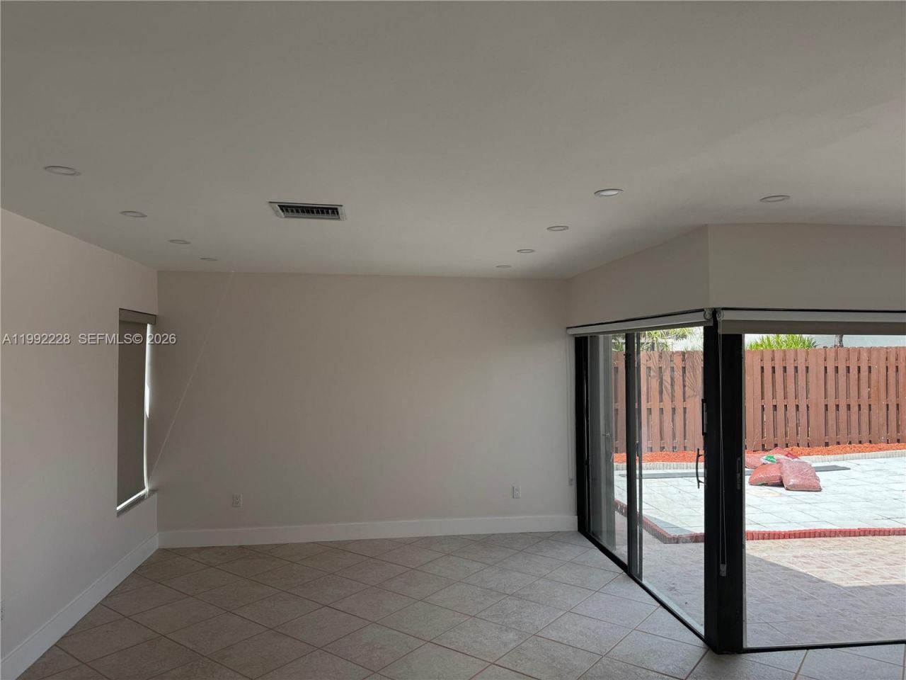 9853 NW 4th Ter, Unit 9853, Miami, FL 33172 Photo