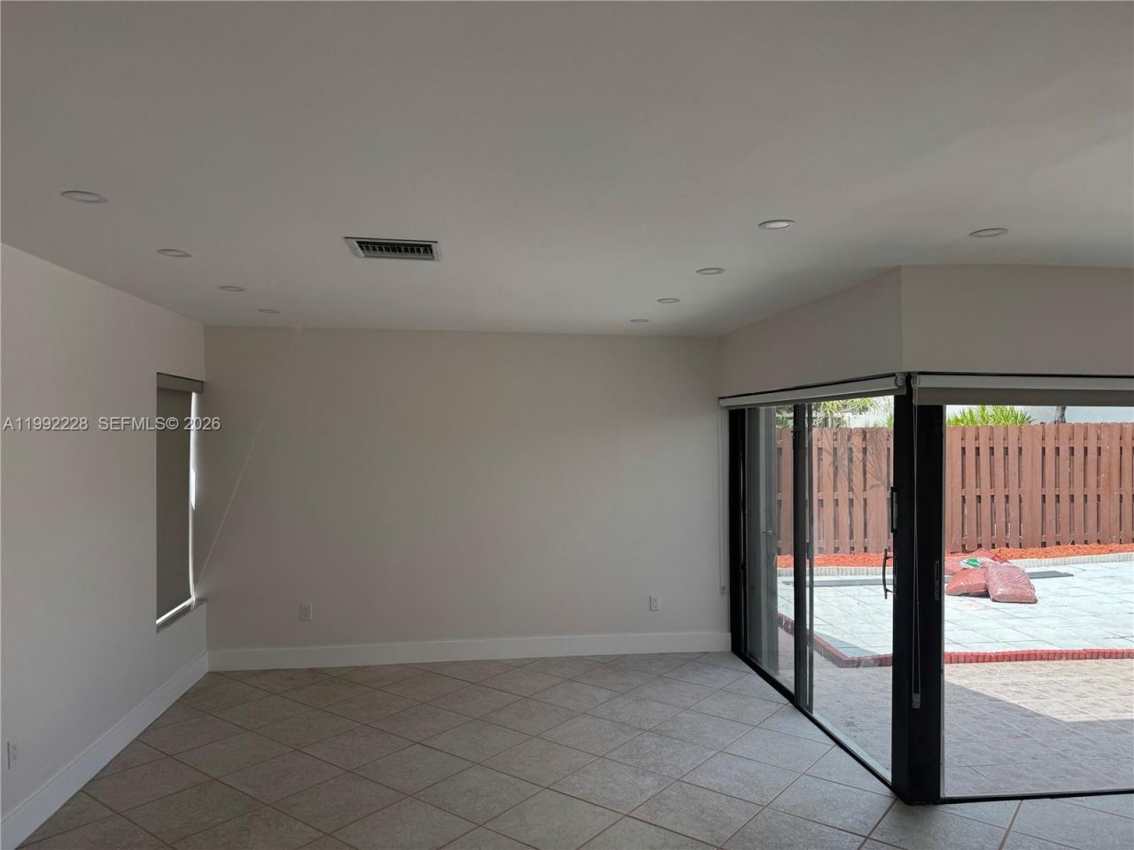 9853 NW 4th Ter, Unit 9853, Miami, FL 33172 Photo