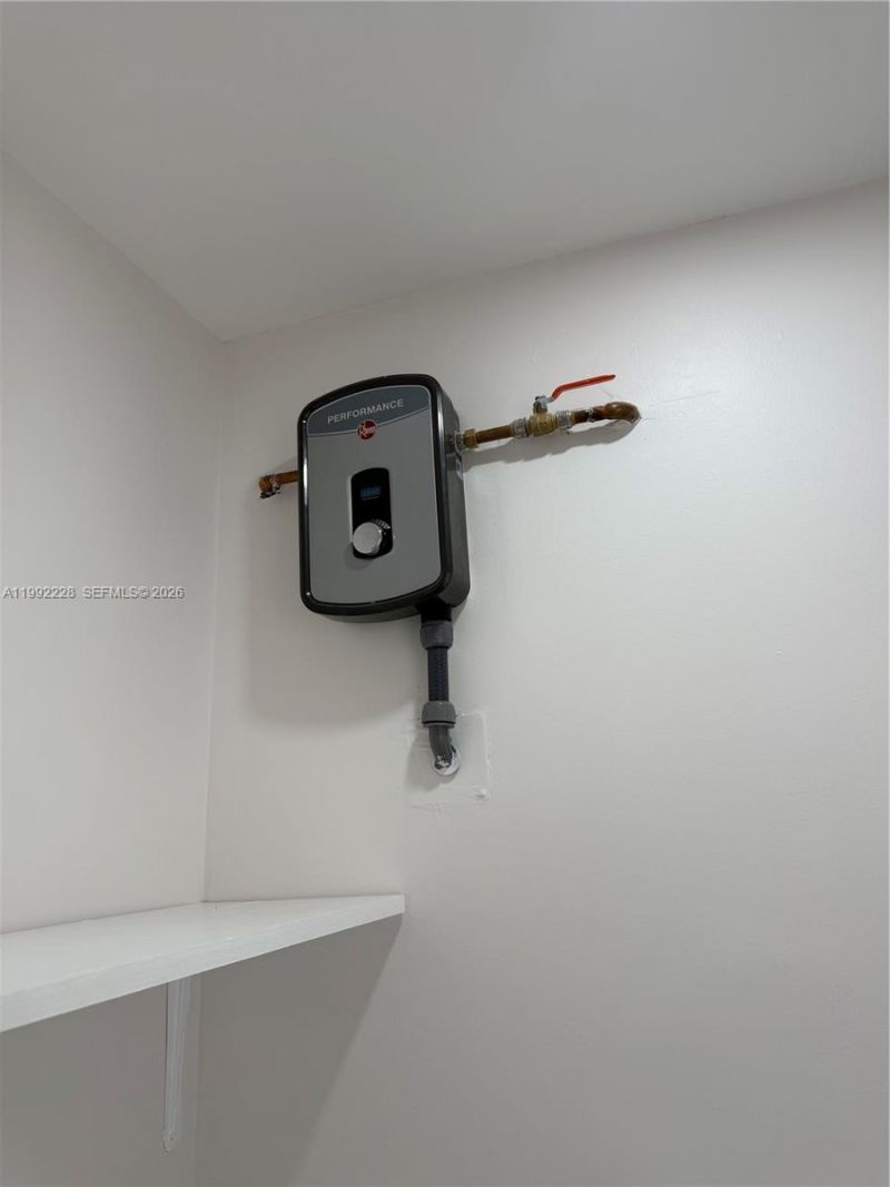 9853 NW 4th Ter, Unit 9853, Miami, FL 33172 Photo