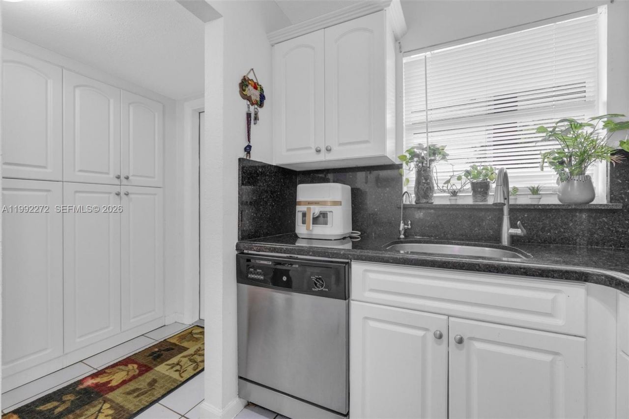 2651 E Sunrise Lakes Dr , Unit 104, Sunrise, FL 33322 Photo