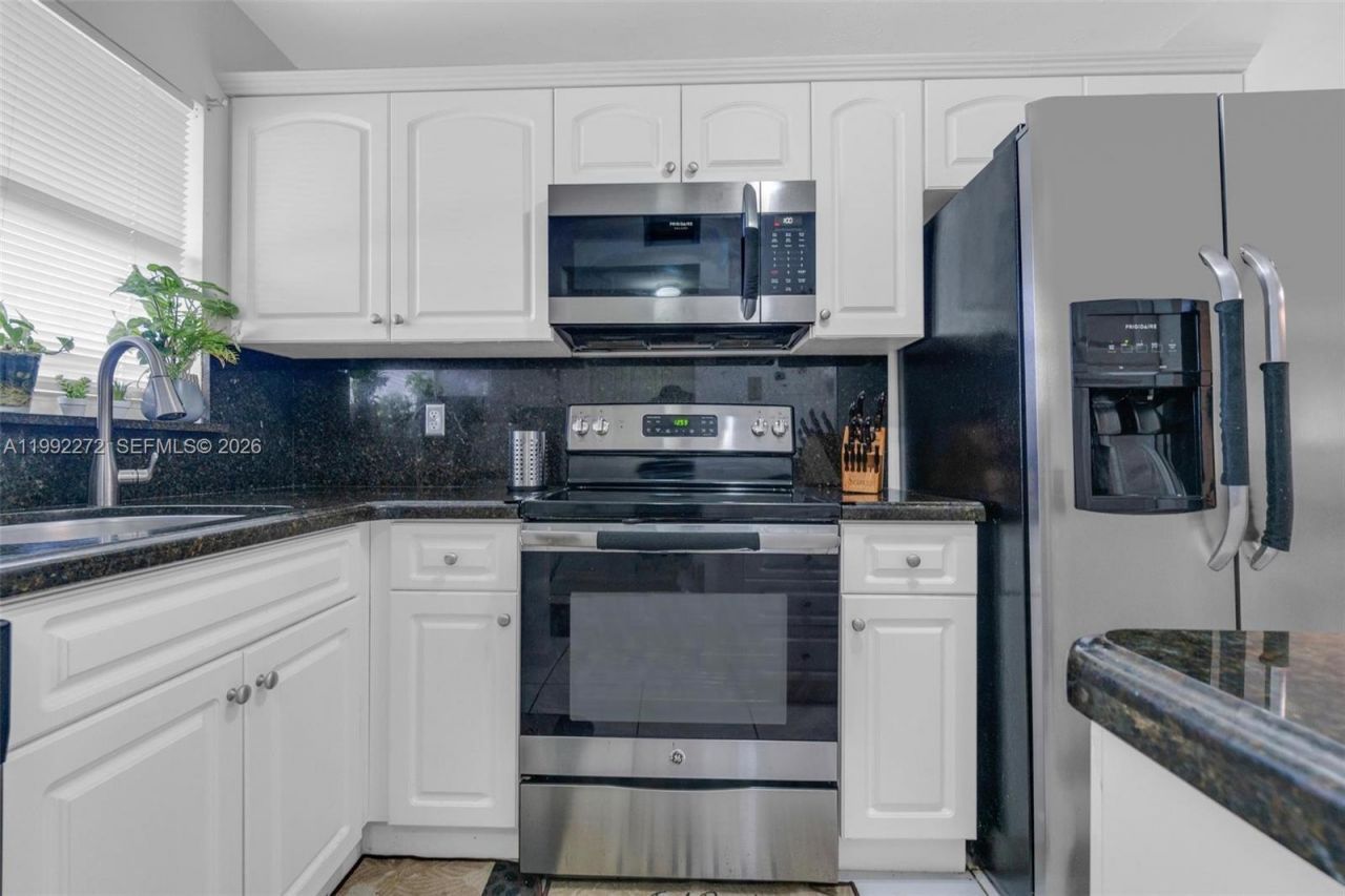 2651 E Sunrise Lakes Dr , Unit 104, Sunrise, FL 33322 Photo