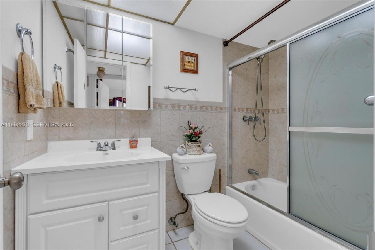 2651 E Sunrise Lakes Dr , Unit 104, Sunrise, FL 33322 Photo