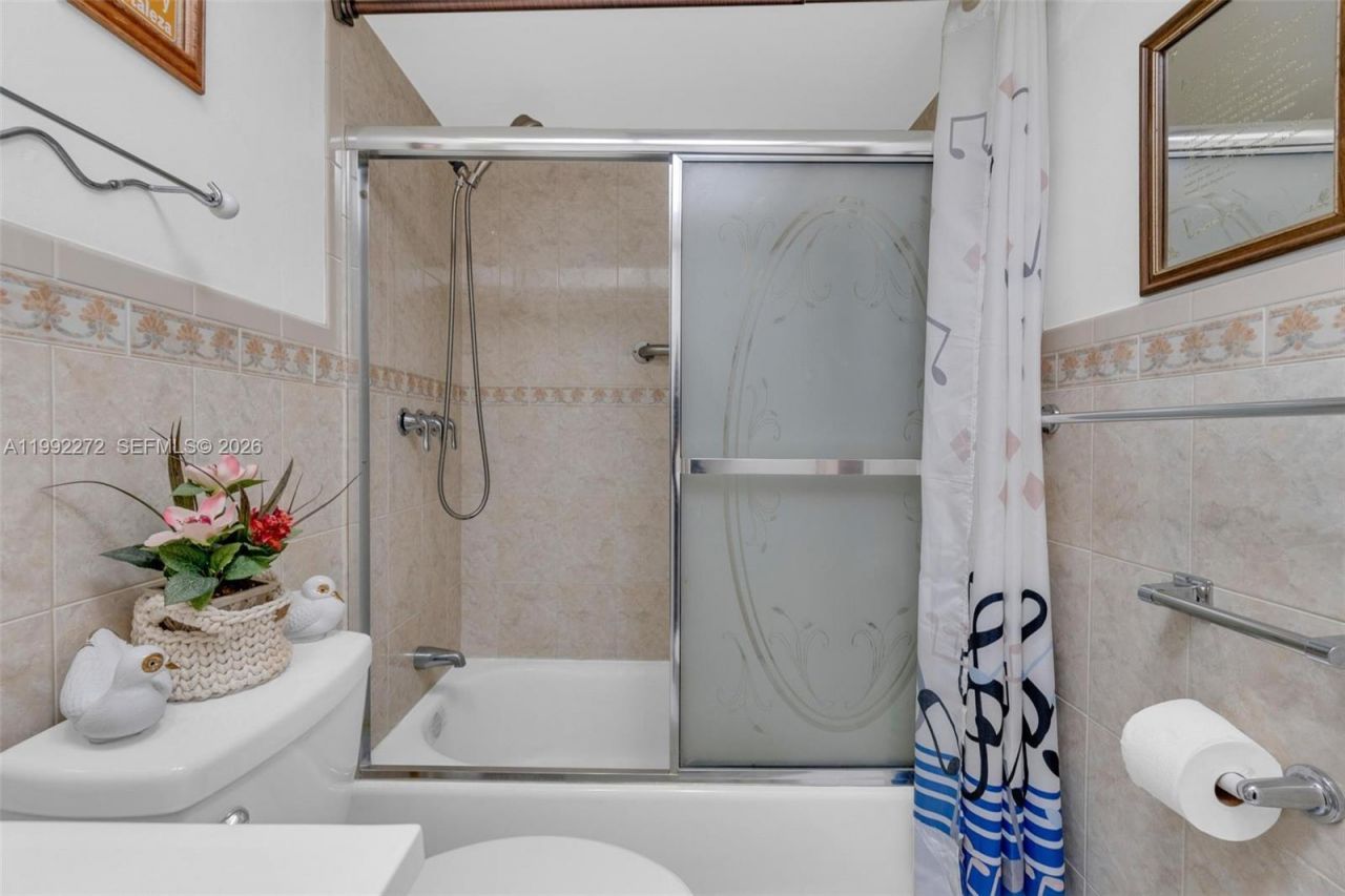 2651 E Sunrise Lakes Dr , Unit 104, Sunrise, FL 33322 Photo