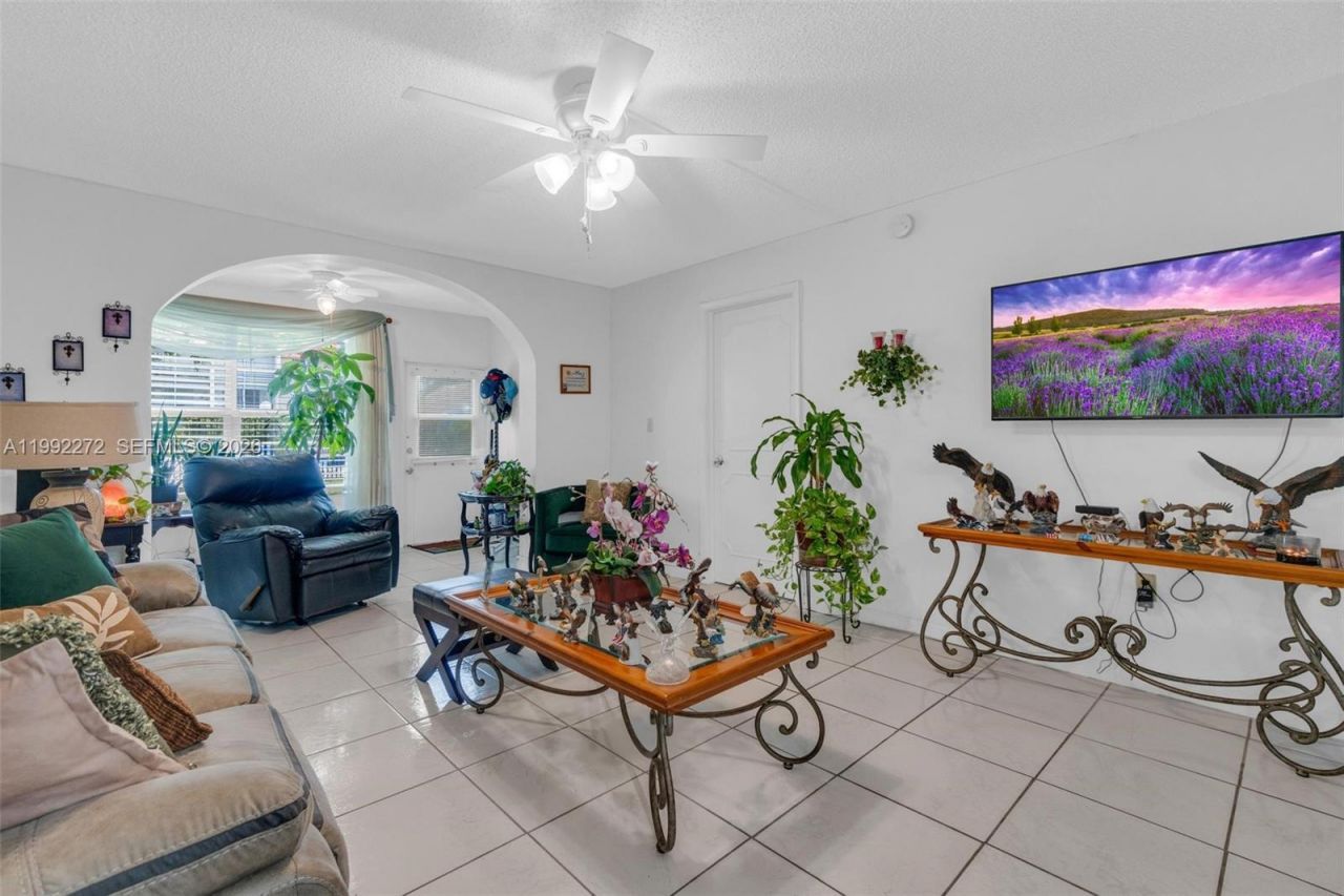 2651 E Sunrise Lakes Dr , Unit 104, Sunrise, FL 33322 Photo