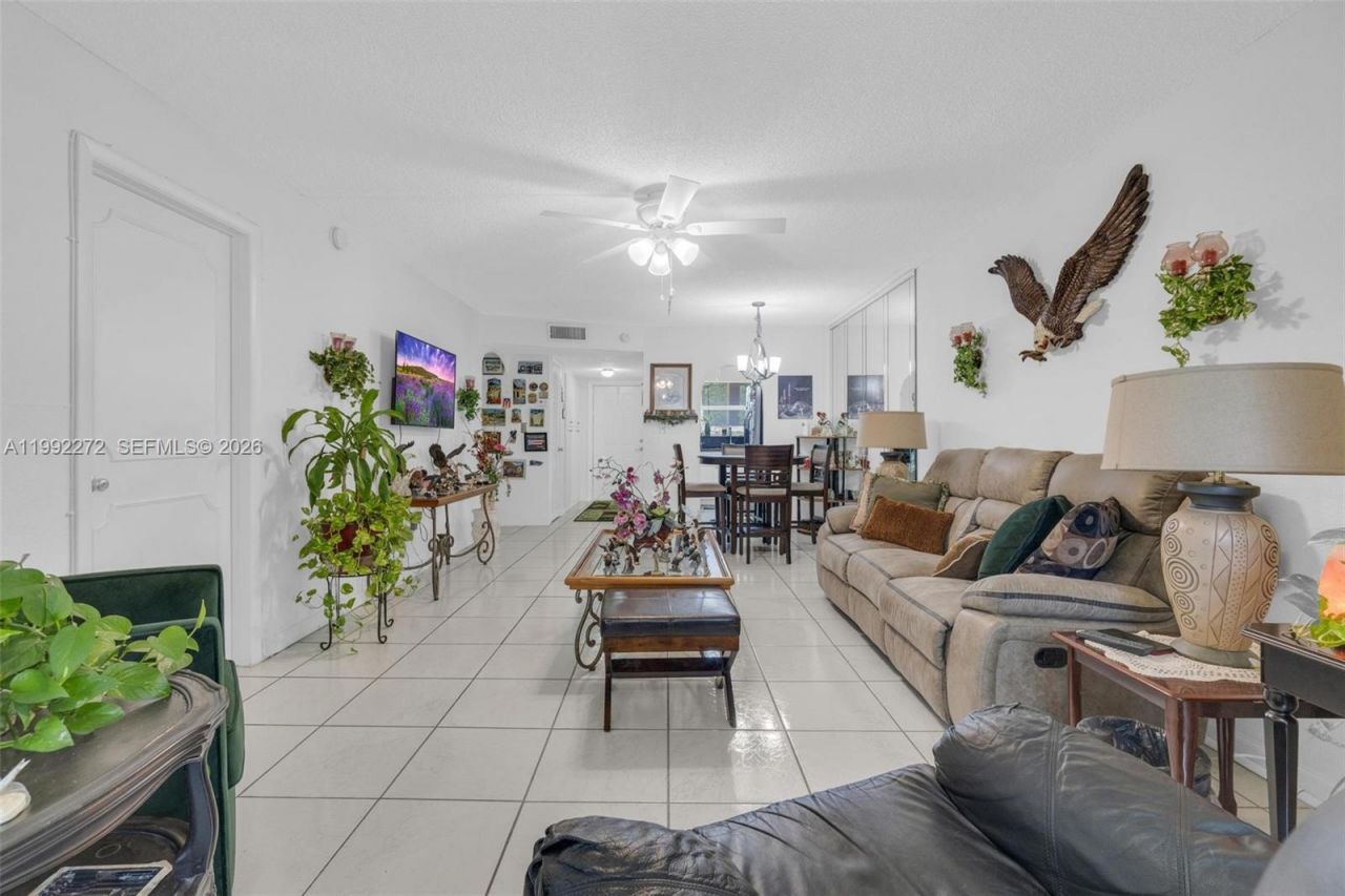 2651 E Sunrise Lakes Dr , Unit 104, Sunrise, FL 33322 Photo