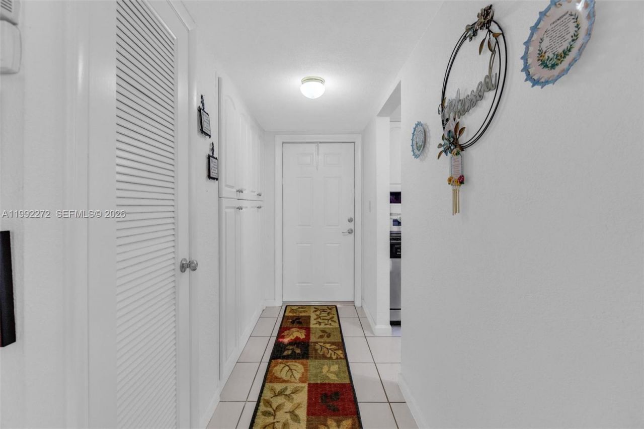 2651 E Sunrise Lakes Dr , Unit 104, Sunrise, FL 33322 Photo