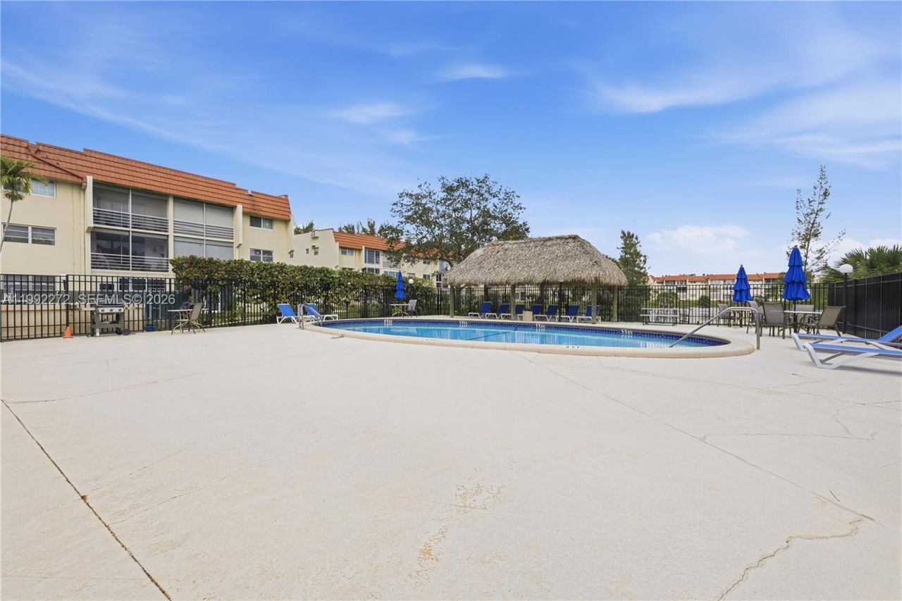 2651 E Sunrise Lakes Dr , Unit 104, Sunrise, FL 33322 Photo