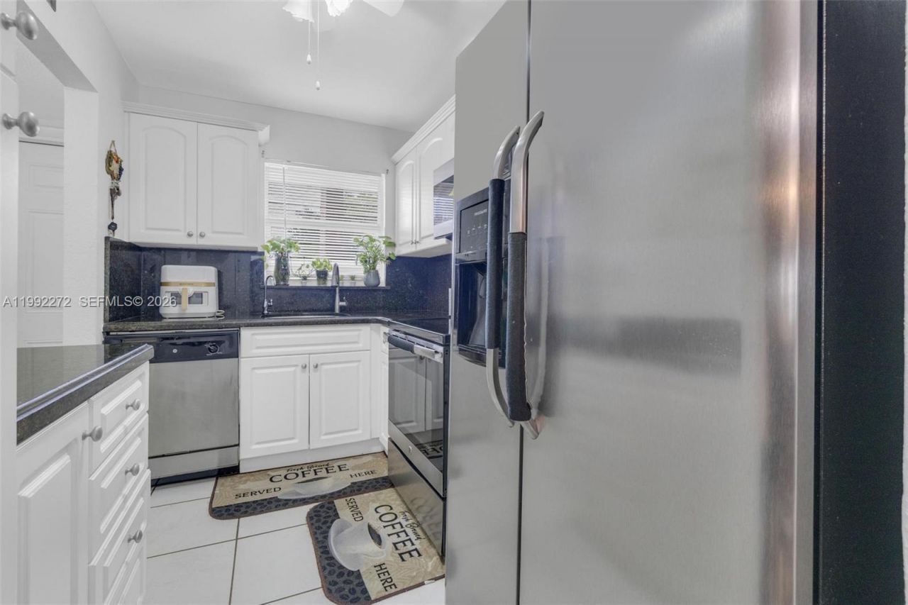 2651 E Sunrise Lakes Dr , Unit 104, Sunrise, FL 33322 Photo