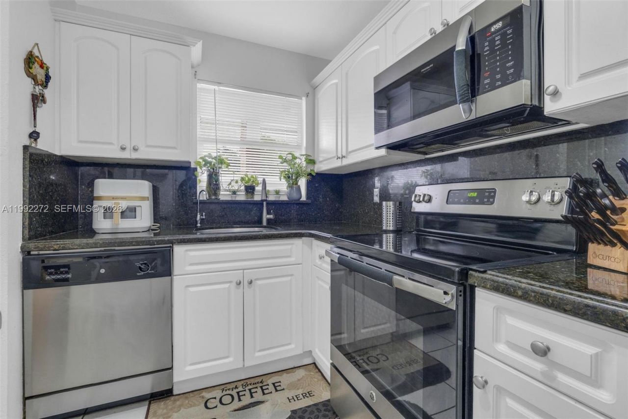 2651 E Sunrise Lakes Dr , Unit 104, Sunrise, FL 33322 Photo