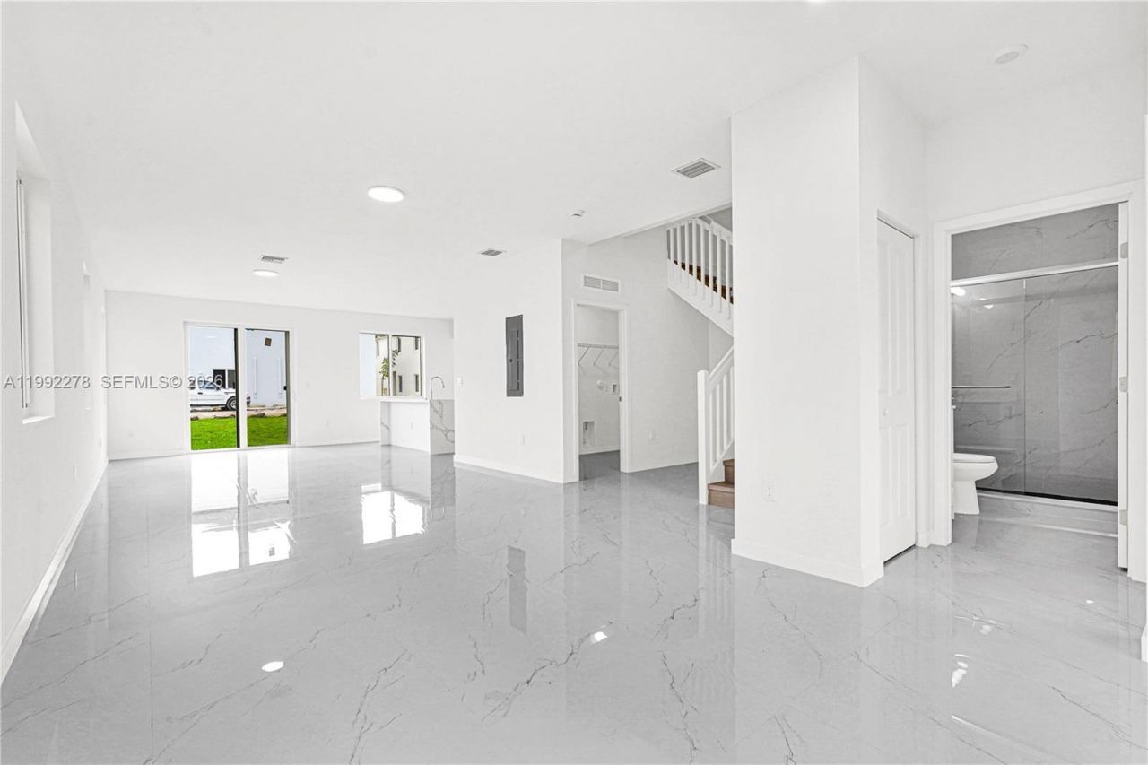 22555 SW 125th Ave , Miami, FL 33170 Photo