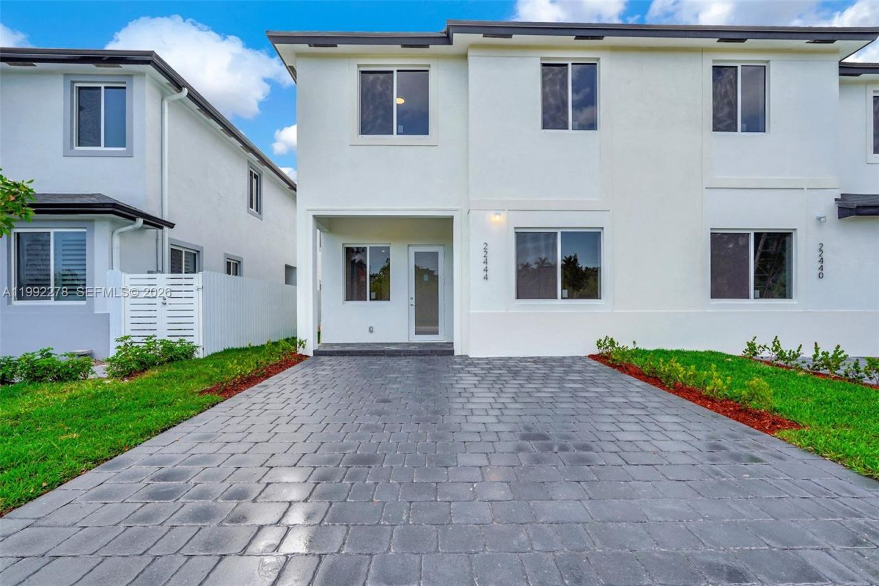 22555 SW 125th Ave , Miami, FL 33170 Photo