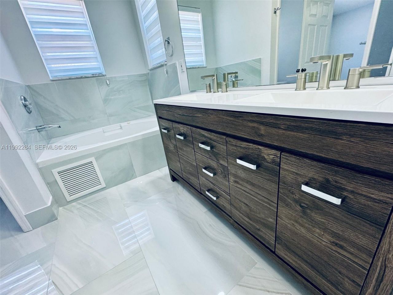 5002 SW 35th Ter , Hollywood, FL 33312 Photo