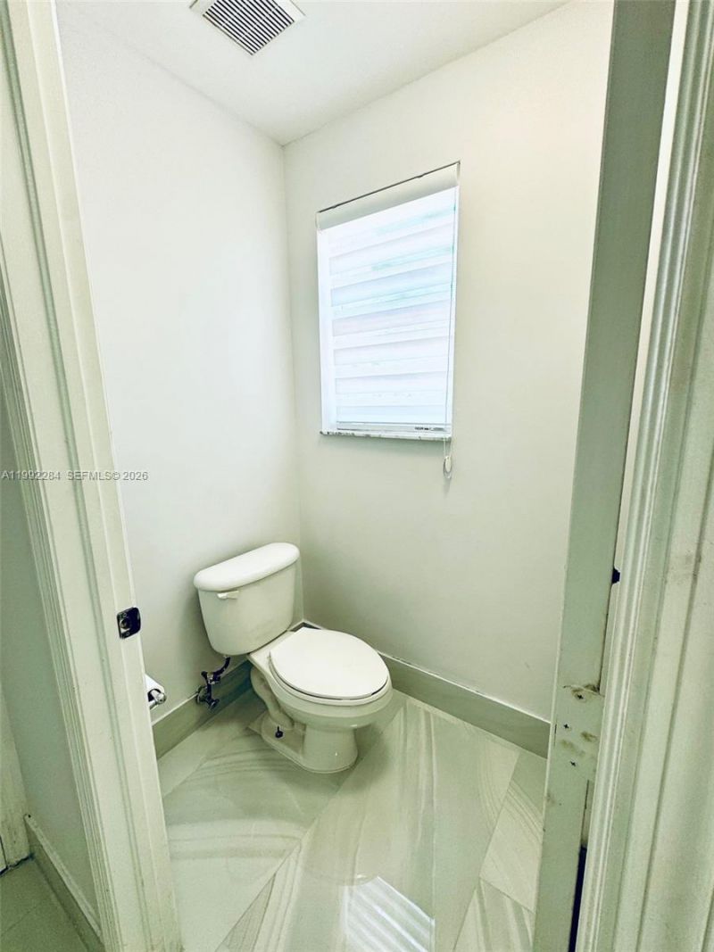 5002 SW 35th Ter , Hollywood, FL 33312 Photo