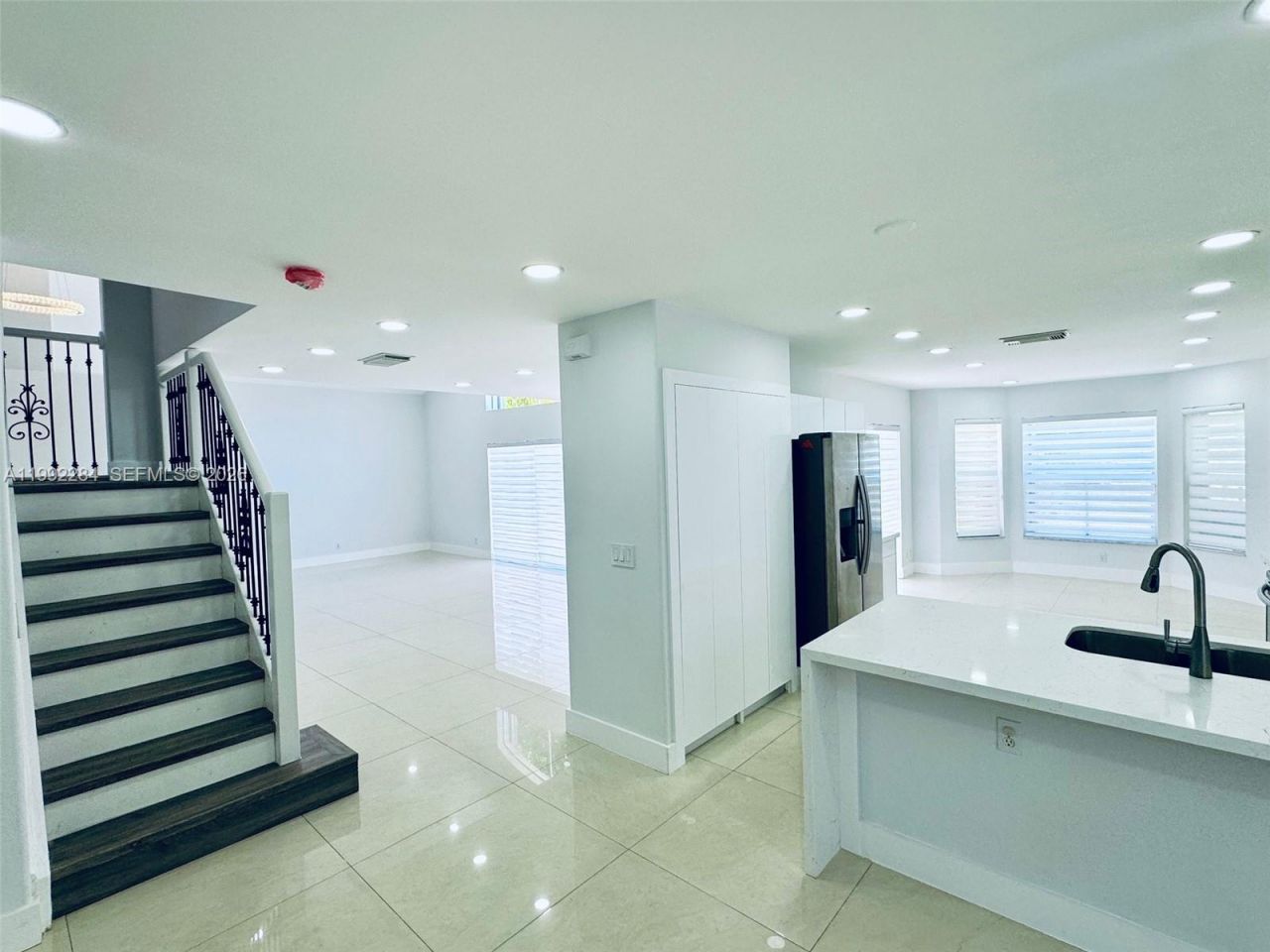 5002 SW 35th Ter , Hollywood, FL 33312 Photo