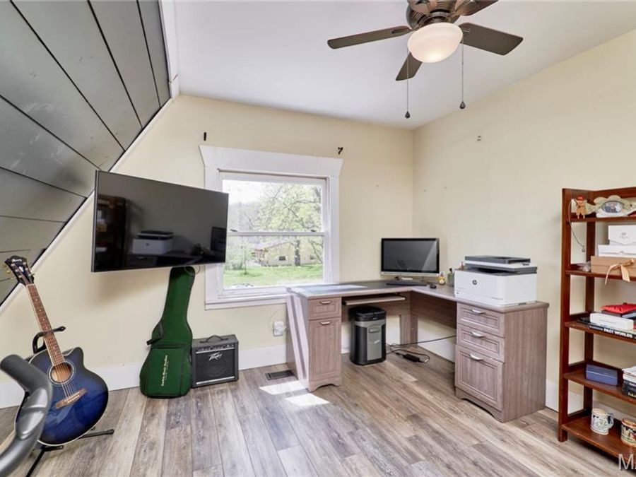 Property Image 43