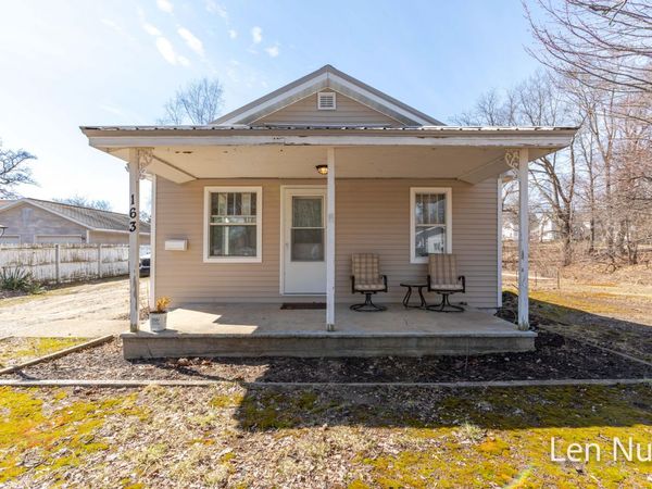 163 S York Street, Belding, MI 48809