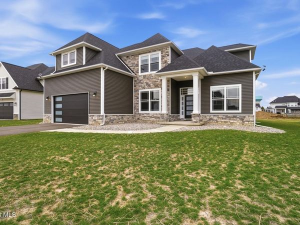 17 Hawthorne Crossing, Perrysburg, OH 43551