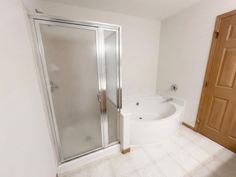 1000 Hidden Cove Way , Columbus, OH 43228 Photo 18