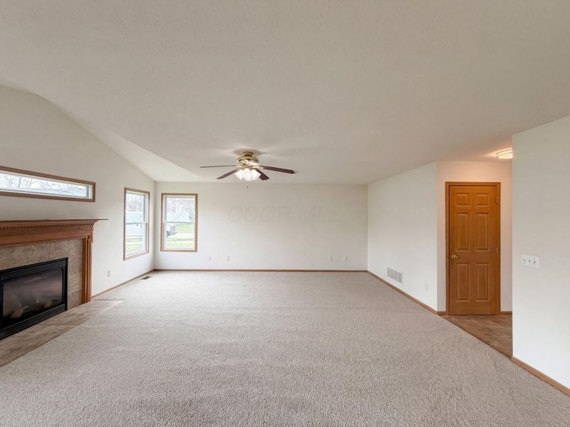 1000 Hidden Cove Way , Columbus, OH 43228 Photo 7