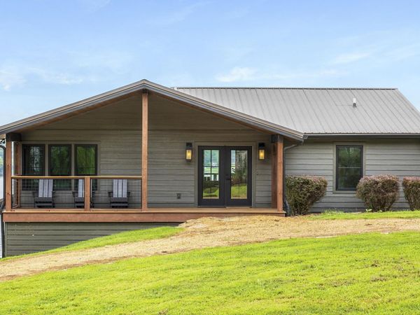 16010 Lakewood Drive, Sale Creek, TN 37373