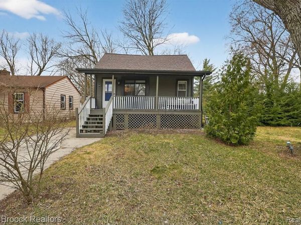 21631 Tulane Avenue, Farmington Hills, MI 48336