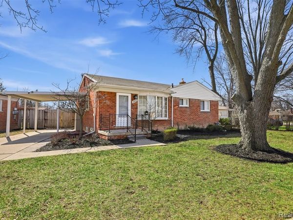 31651 Grant Street, Wayne, MI 48184