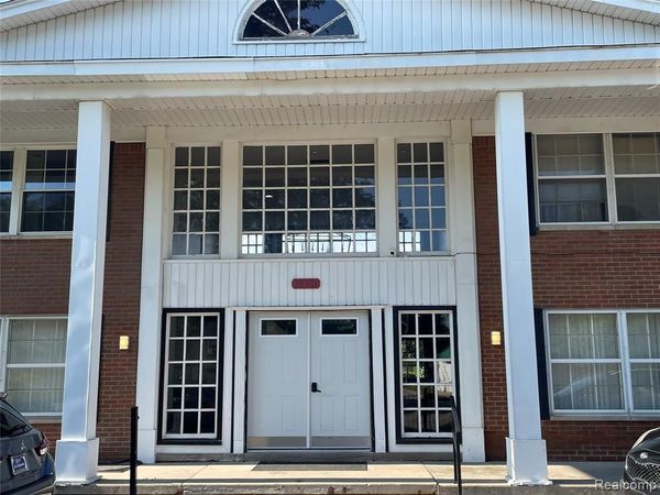 25301 unit 230 five mile road, Redford Twp, MI 48239