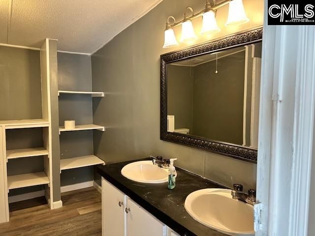 131 Mimosa Drive  Photo 9