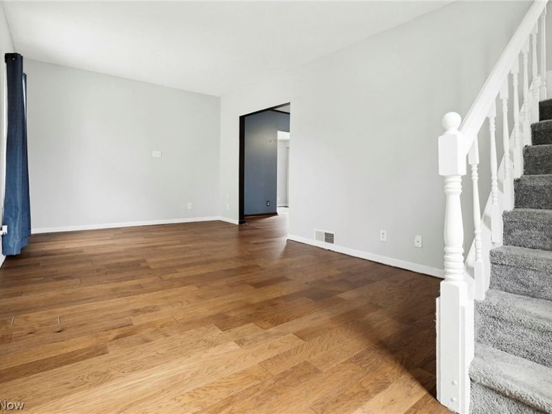 102 E Brookside Avenue , Akron, OH 44301 Photo 10