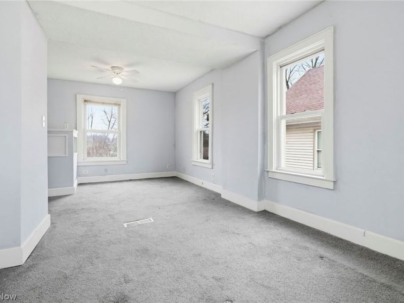 102 E Brookside Avenue , Akron, OH 44301 Photo 17