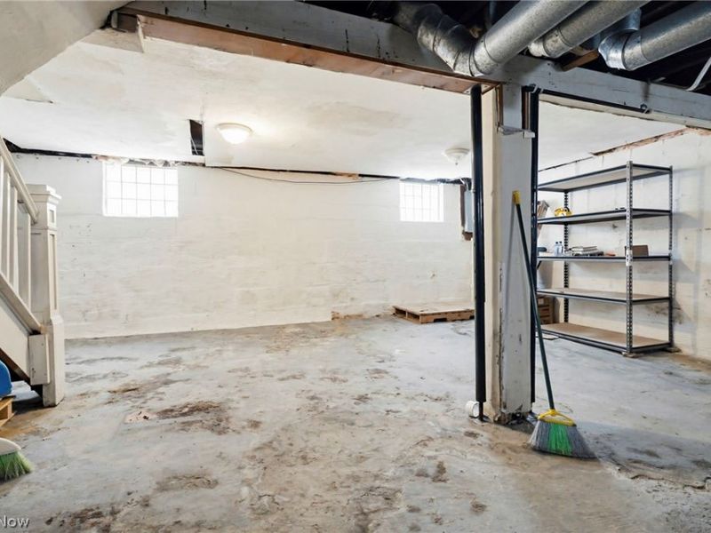 102 E Brookside Avenue , Akron, OH 44301 Photo 29