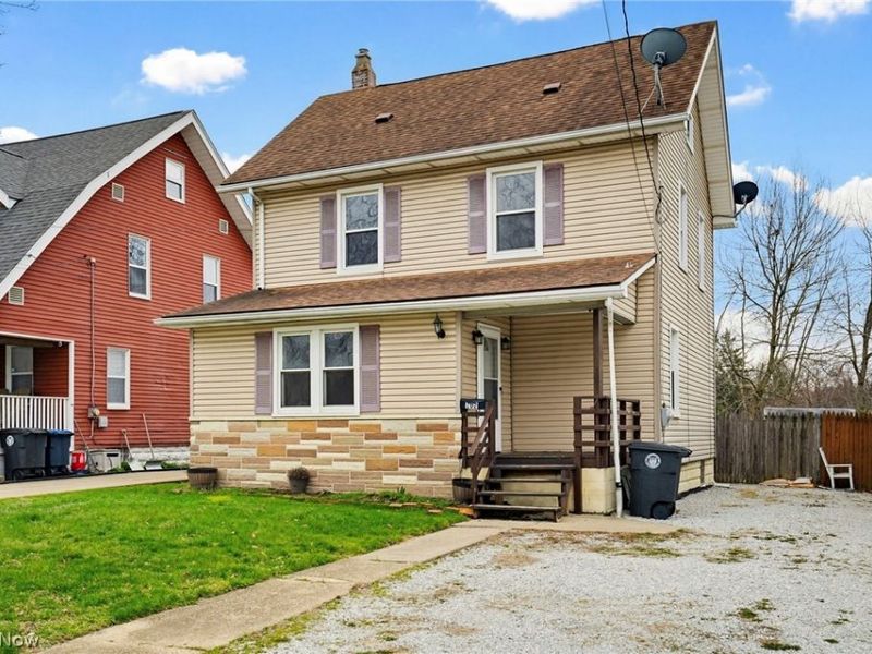 102 E Brookside Avenue , Akron, OH 44301 Photo 3