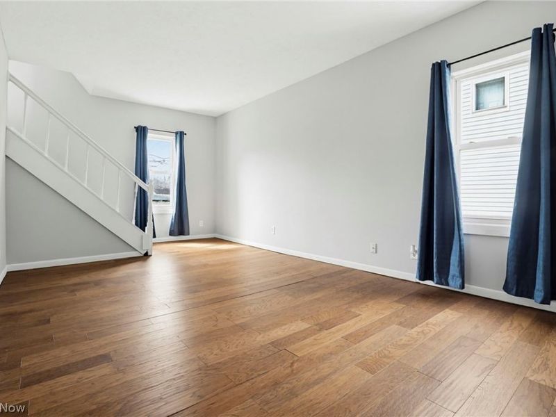 102 E Brookside Avenue , Akron, OH 44301 Photo 9