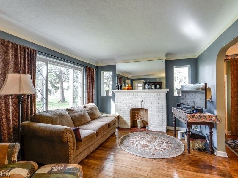 18860 Lorain Road , Fairview Park, OH 44126 Photo 11