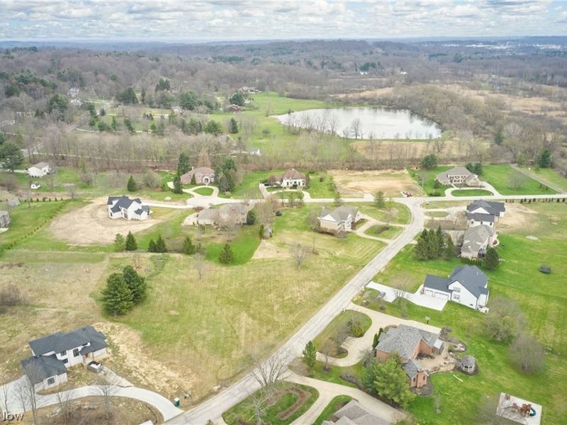 645 Trellis Green Drive , Akron, OH 44333 Photo 6