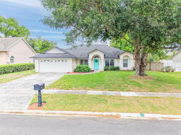 1839 QUEEN PALM DRIVE , APOPKA, FL 32712