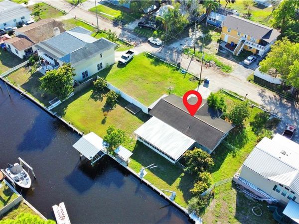 133 NW 18TH STREET, RUSKIN, FL 33570