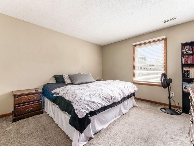 8715 Fairbrook Avenue, Galloway, OH 43119 Photo 17