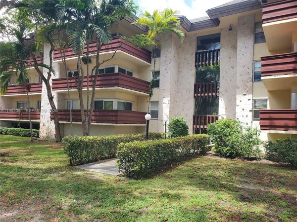 1205 Mariposa Ave, Unit 206, Coral Gables, FL 33146